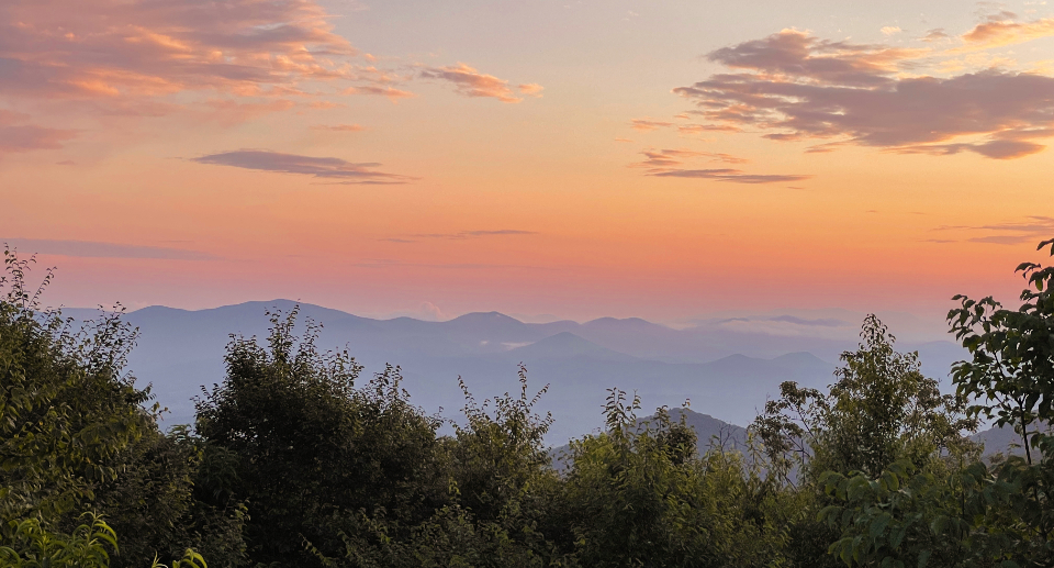 Amanhecer de nuvens suaves